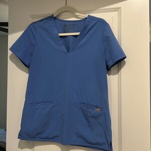 Figs Casma Three-Pocket ceil blue scrub top